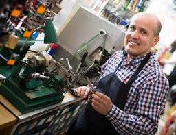 Como Identificar Quando a Fechadura Precisa Ser Trocada em Maceió: 6 Dicas carlos silva chaveiro 1